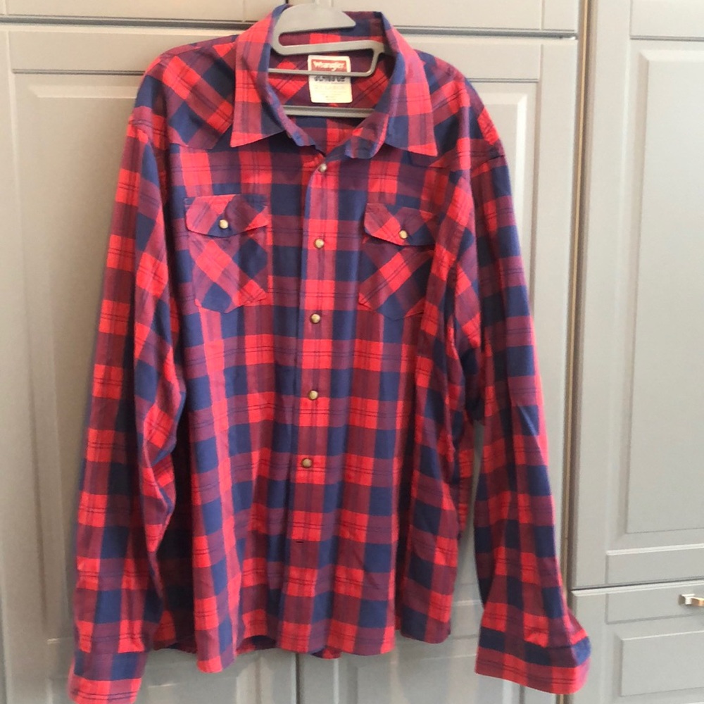 Wrangler snap front shirt